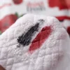 إزالة الماسكارا والروج المقاوم للماء بمسحة واحدة بدون فرك باستخدام مناديل هايت فريش